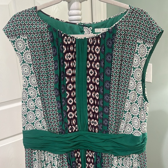 Beautiful 14 Large XL BODEN DRESS Capped Sleeves Green Fit & Flare Slightly - Picture 5 of 9